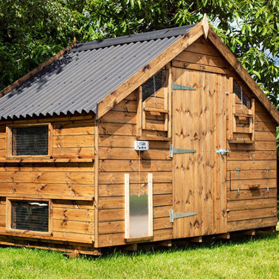 Automatická dvířka kurníku - strojek Poultry kit Premium 230V + 4x baterie AA, sada s dvířky 30 x 40 cm