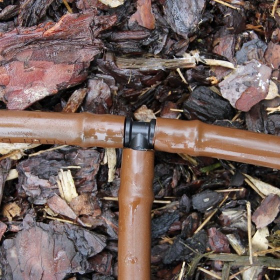 Konektor L 16mm spojka pro distribuční a kapkovací hadice